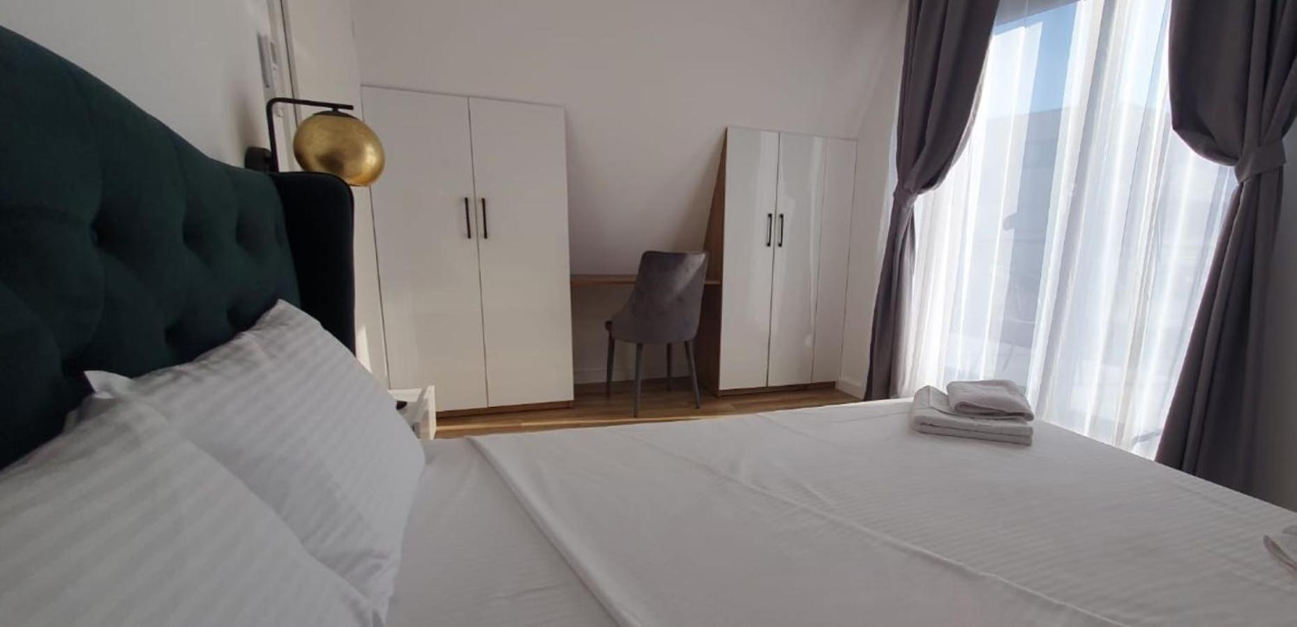 Cinque Stelle Hotel Apartments Cluj-Napoca Extérieur photo